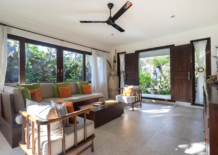 Villa Nesanur - Comfortable&spacious Beachside *